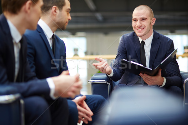 Business onderhandelingen groep jonge zakenlieden communiceren Stockfoto © pressmaster