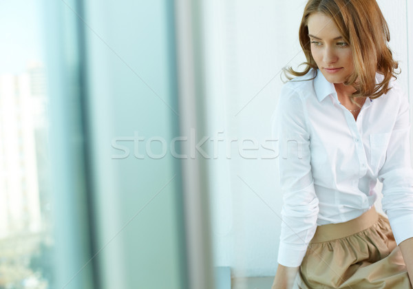 Samotność obraz kobieta smart przypadkowy Zdjęcia stock © pressmaster