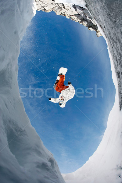 Berge Ansicht unterhalb Snowboarder springen Berghang Stock foto © pressmaster