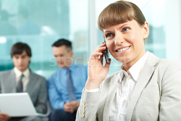 Mujer llamando hermosa mujer de negocios hablar teléfono celular Foto stock © pressmaster