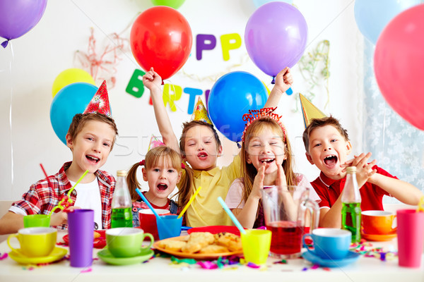 Verjaardagsfeest groep aanbiddelijk kinderen meisje Stockfoto © pressmaster