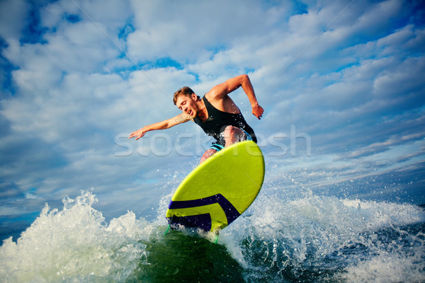 Stock fotó: Férfi · szörfös · lovaglás · tábla · nyár · víz