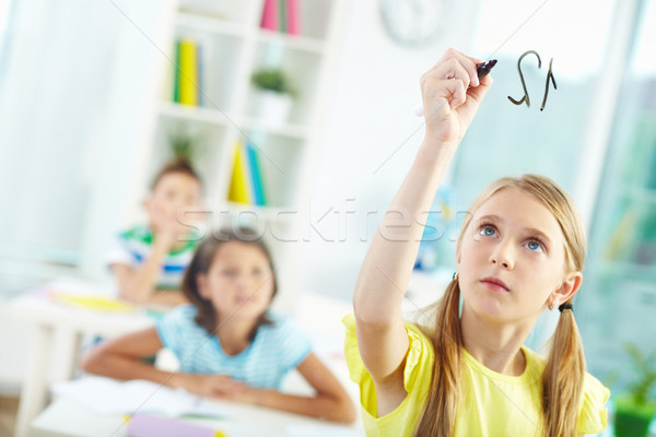 Portret dziewczyna przezroczysty pokładzie edukacji chłopca Zdjęcia stock © pressmaster