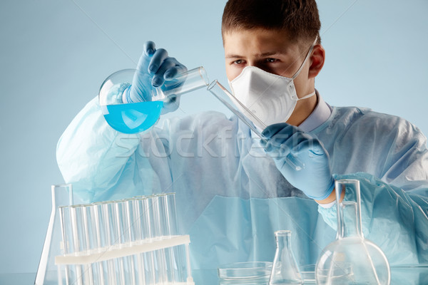 Araştırmacı görüntü genç kimyager tıbbi tıp Stok fotoğraf © pressmaster