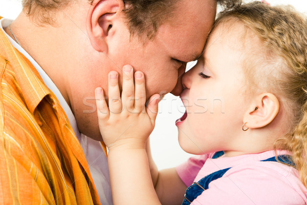 Knuffelen profiel liefhebbend vader dochter aanraken Stockfoto © pressmaster