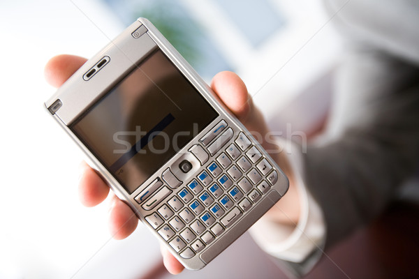 Ekran dotykowy telefonu nowoczesne urządzenie Zdjęcia stock © pressmaster