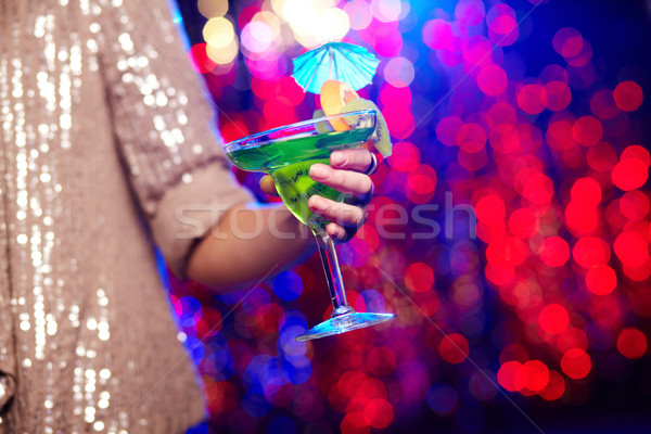 Holding cocktail Stock photo © pressmaster