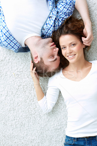 близость вертикальный изображение счастливым пару Сток-фото © pressmaster