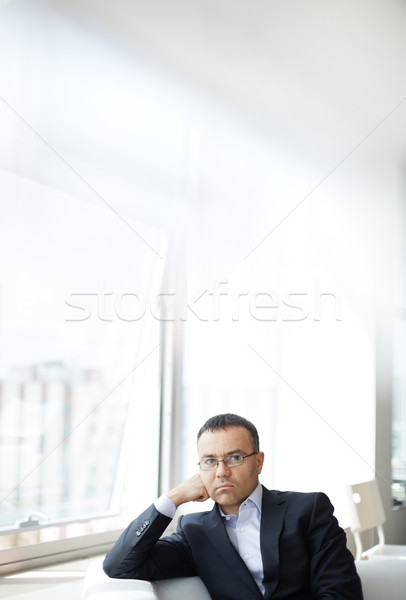 Ernst Arbeitgeber Porträt nachdenklich Geschäftsmann Sitzung Stock foto © pressmaster