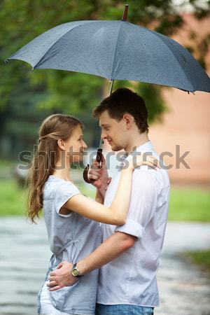 Privi femeie dragoste fericit cuplu vară Imagine de stoc © pressmaster
