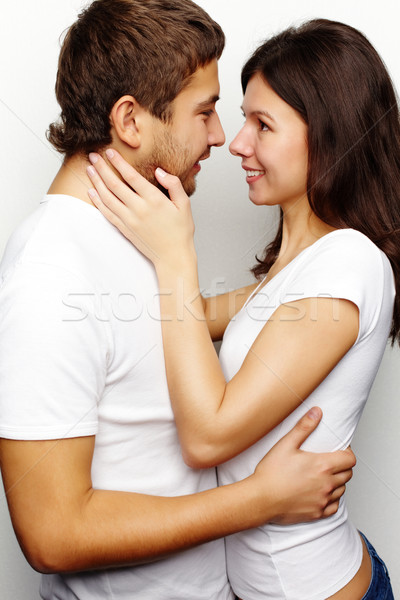 Intymność szczęśliwy kobieta mąż patrząc jeden Zdjęcia stock © pressmaster