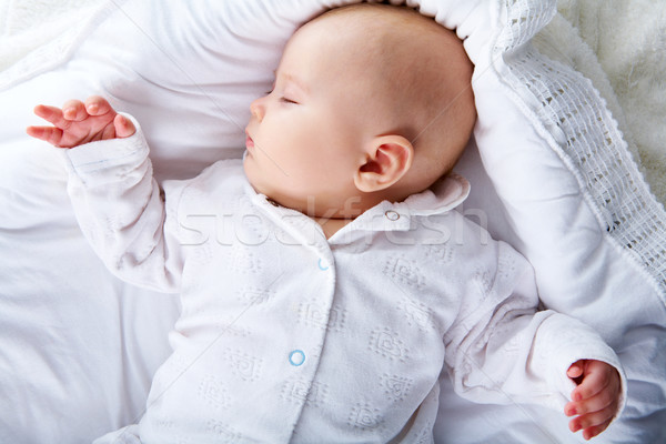 Sueno primer plano dulce bebé dormir cuna Foto stock © pressmaster