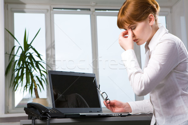 Fáradt nő portré üzletasszony szemüveg el kéz Stock fotó © pressmaster
