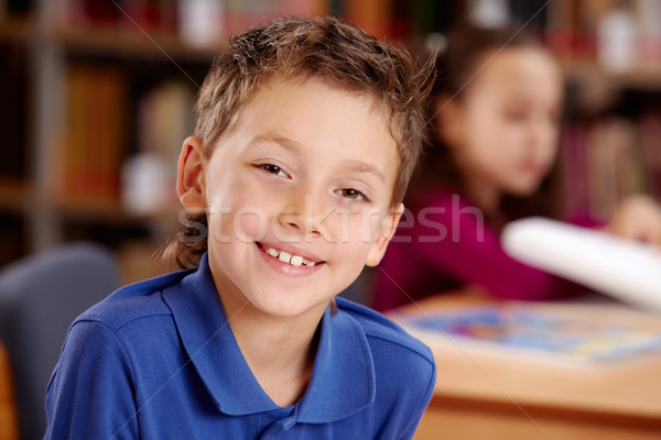 Foto stock: Feliz · chico · retrato · inteligentes · mirando · cámara