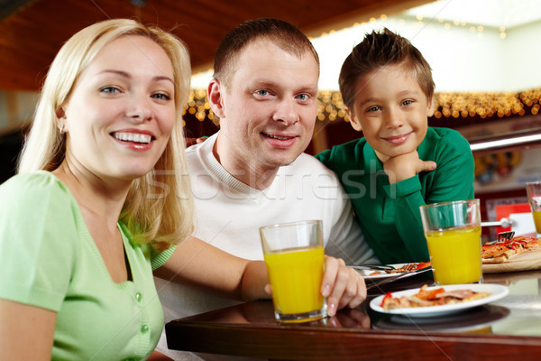Lunch cafe portret gelukkig gezin man model Stockfoto © pressmaster