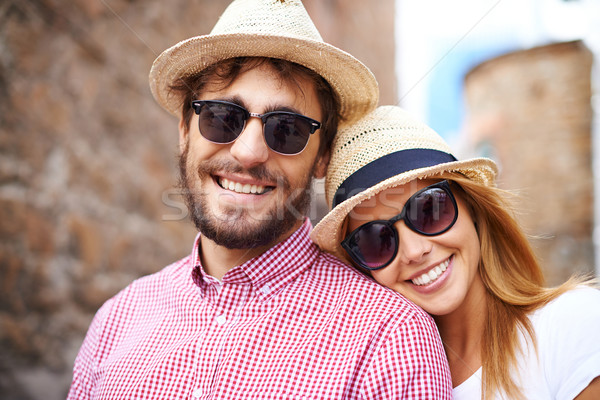 Casal · menina · feliz · namorado · óculos · de · sol · olhando