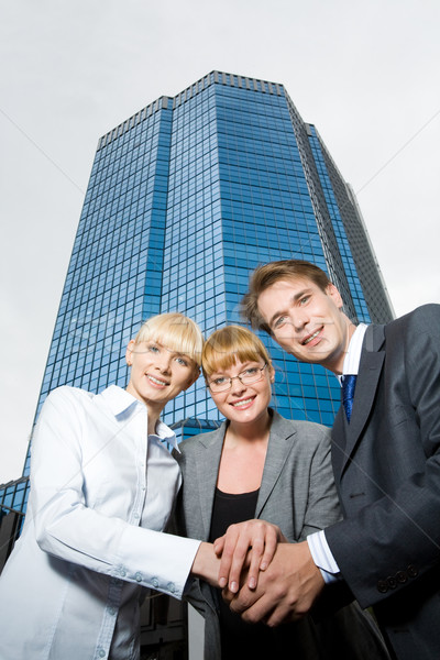 Ondersteuning portret vriendelijk mensen handen top Stockfoto © pressmaster