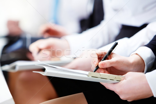 Oktatás közelkép üzletember kezek iratok ül Stock fotó © pressmaster