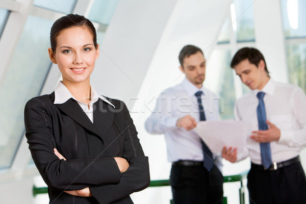 Jonge leider portret aantrekkelijk business dame Stockfoto © pressmaster