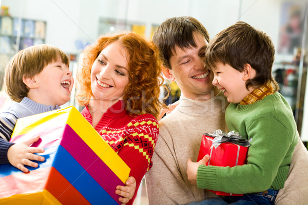 Ouderlijk zorg afbeelding gelukkig ouders Stockfoto © pressmaster