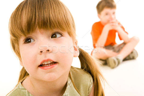 Infantile guardare primo piano piccolo singolare ragazza Foto d'archivio © pressmaster