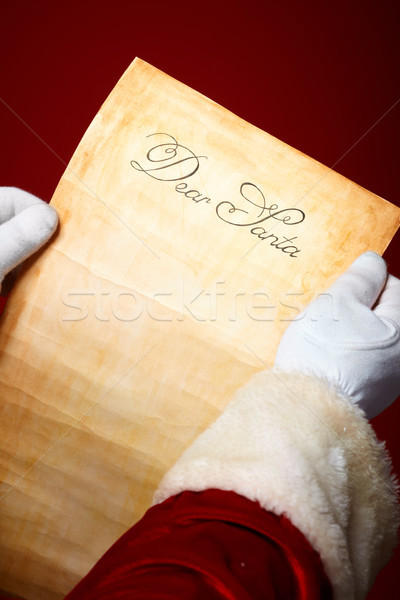 Mektup Noel noel baba eller Stok fotoğraf © pressmaster