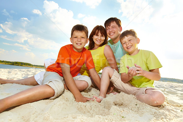 Stockfoto: Vergadering · zand · foto · gelukkig · gezin · naar · camera