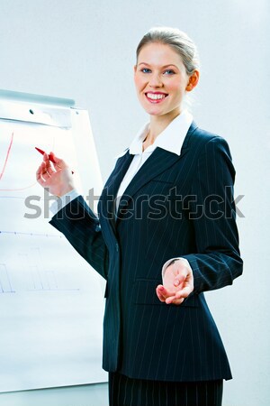 [[stock_photo]]: Puce · belle · femme · d'affaires · dossiers · regarder