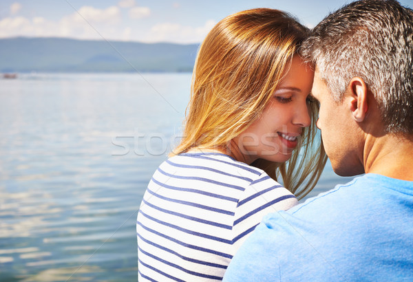 Nyár románc szeretetteljes pár vakáció tó Stock fotó © pressmaster