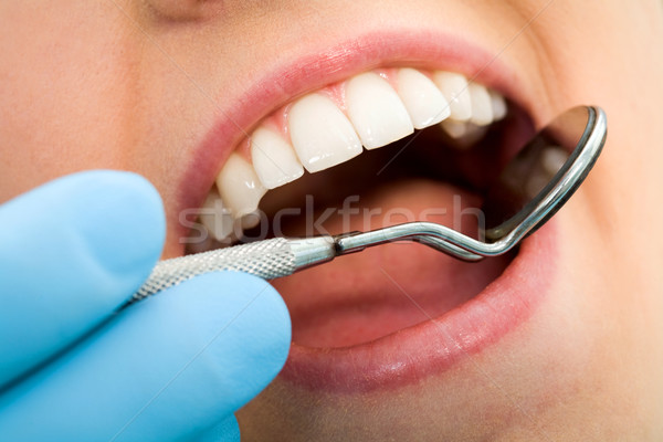 Usta opieki kobiet otwarte ustny Zdjęcia stock © pressmaster