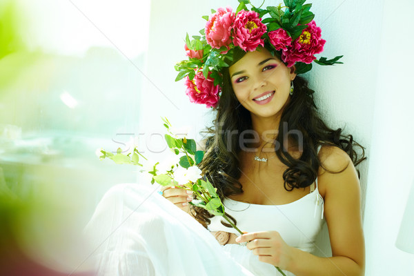 Stock foto: Glücklich · Frau · schöne · Frau · floral · schauen · Kamera