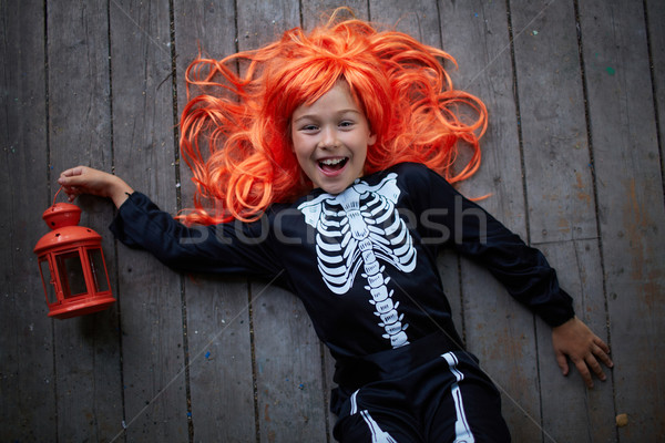 Niña feliz retrato alegre nina rojo peluca Foto stock © pressmaster