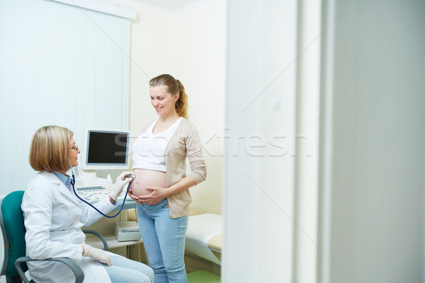 Badanie baby bicie serca dojrzały ginekolog Zdjęcia stock © pressmaster