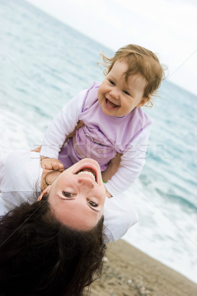 Stockfoto: Blijde · vrouwelijke · spelen · dochter · naar