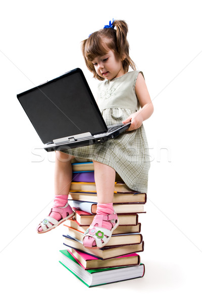 Foto stock: Estudar · menina · foto · inteligente · criança · laptop