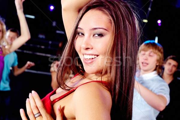 Dynamiczny kobiet portret wesoły dziewczyna taniec Zdjęcia stock © pressmaster