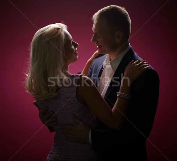 Taniec ciemne dwa młodych daty patrząc Zdjęcia stock © pressmaster