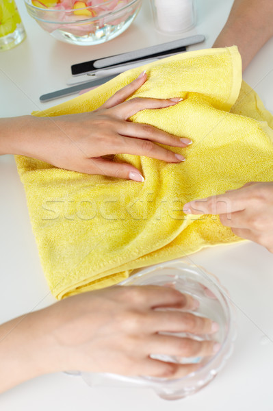 Strony opieki kobiet manicure salon Zdjęcia stock © pressmaster