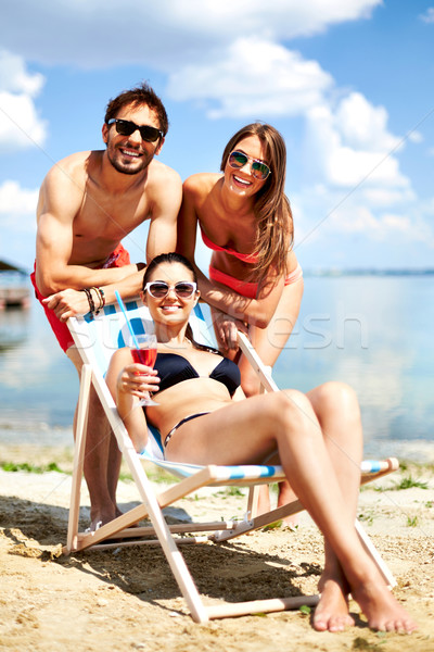 Stock foto: Strand · Urlaub · entspannt · jungen · Freunde