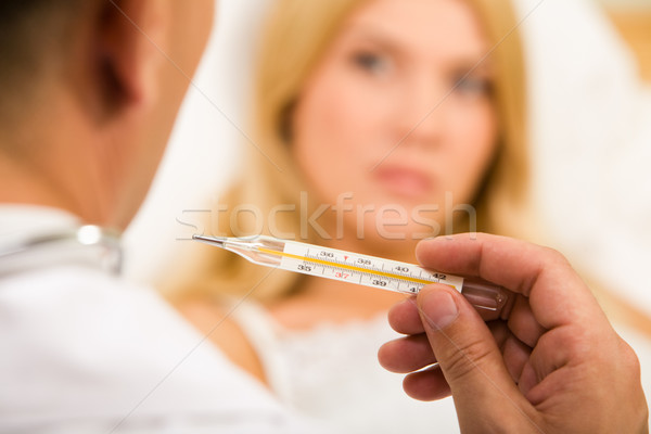 Stock foto: Temperatur · Arzt · Frau · Medizin