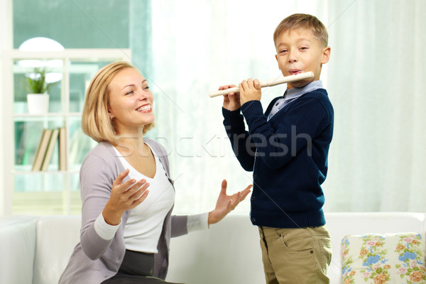 Foto stock: Retrato · guapo · jugando · flauta · feliz