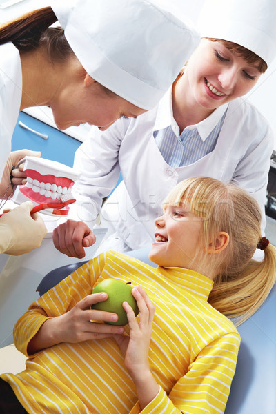Photo stock: Enseignement · hygiène · dentaire · photo · dentiste · soins · petite · fille