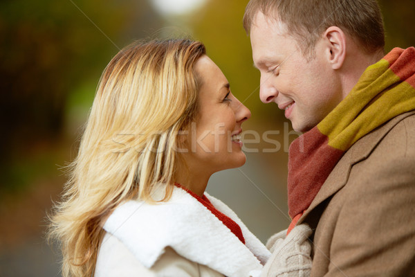 Amor retrato cariñoso Pareja mirando uno Foto stock © pressmaster