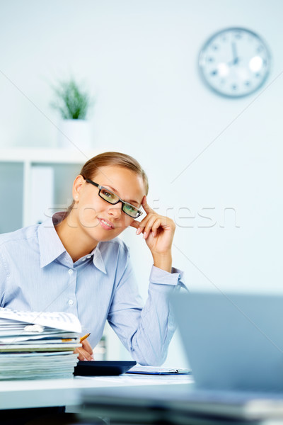 Foto stock: Feliz · empleado · retrato · inteligentes · mujer · de · negocios · de · trabajo