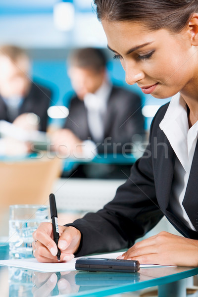 Felelős nő portré nő tart fekete toll Stock fotó © pressmaster