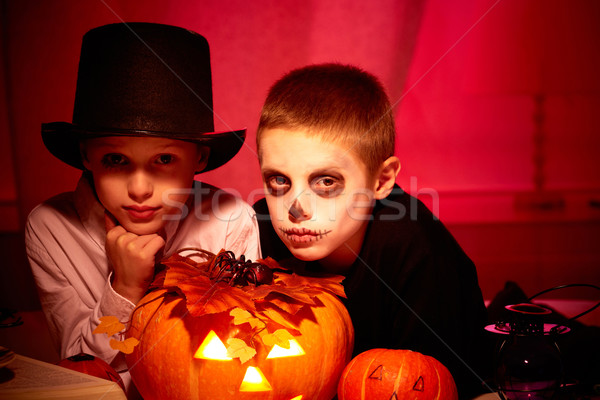 Halloween Nacht Foto twin unheimlich Jungen Stock foto © pressmaster