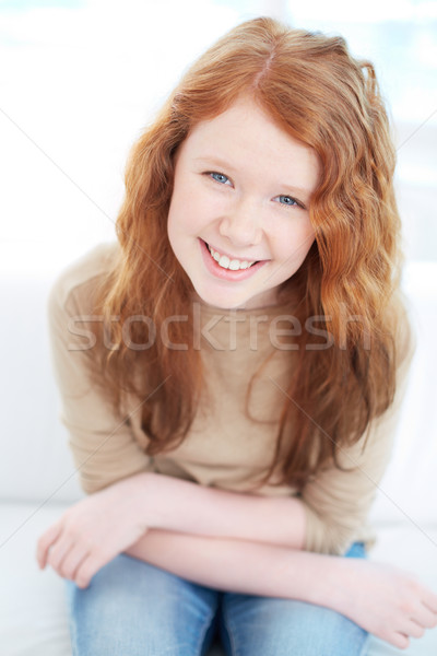 商業照片: 快樂 · 女孩 · 十幾歲的女孩 · 波浪狀的 · 姜 · 頭髮