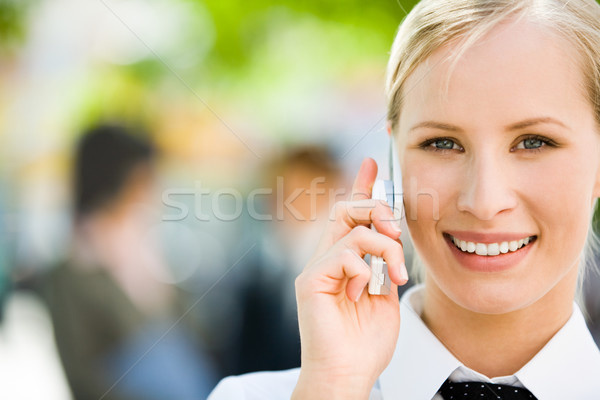 商業照片: 說 · 漂亮 · 商界女強人 · 手機 · 看