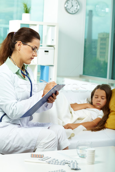 Stock foto: Verschreibung · Porträt · Medizin · krank · Mädchen