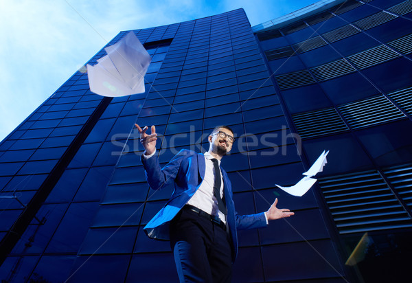 Foto stock: Negócio · vencedor · retrato · extático · empresário · edifício · moderno